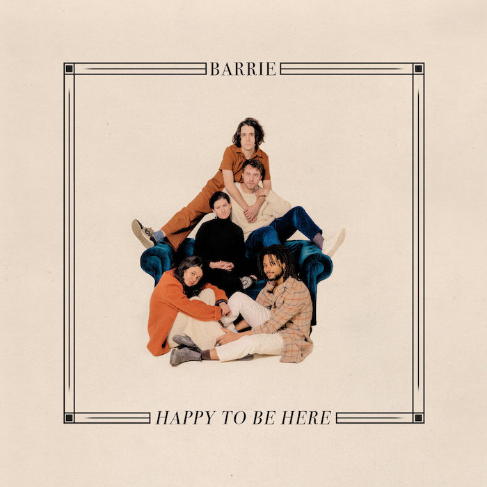 Portada del primer álbum de Barrie, Happy To Be Here.